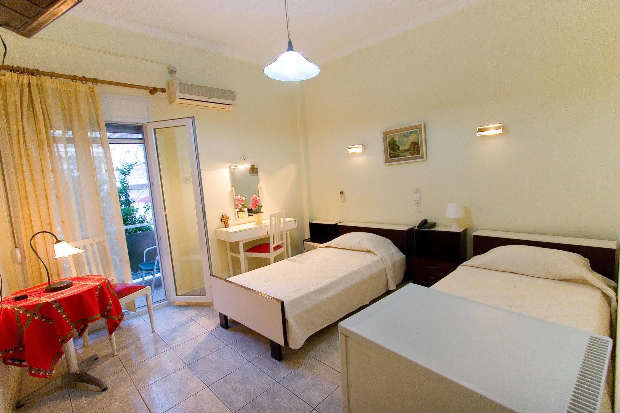 Oceanis Hotel Lutrá Edipszú Kültér fotó